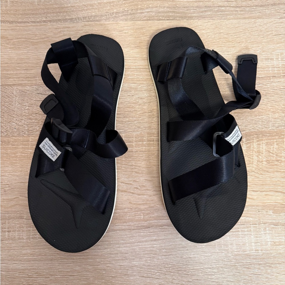 Suicoke Sandals Black Nylon Strappy Sandals Vibram Soles Men’s Size 10